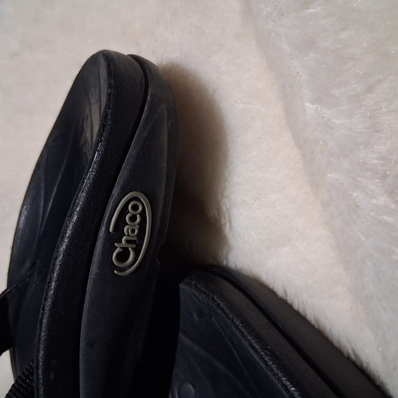 Chaco Black Women's Sandals - Picture 10 of 10